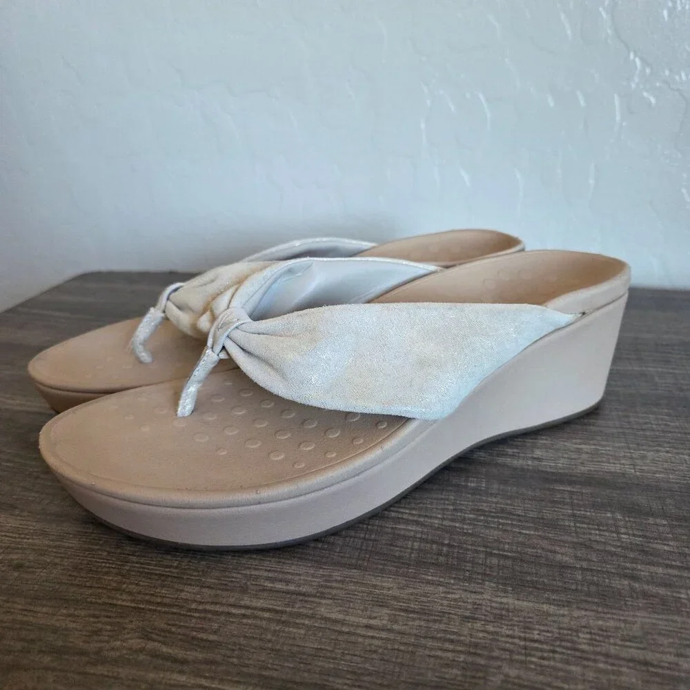 Vionic Arabella Metallic Wedge Sandals Champagne Size Womens 10 Comfort Orthotic